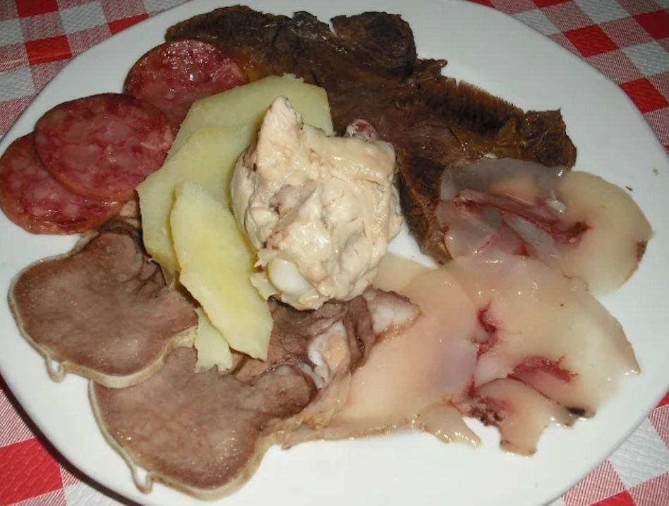 Bollito misto piemontese con salse